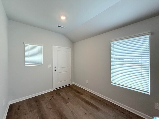 Photo - 155 CHALLENGER Way