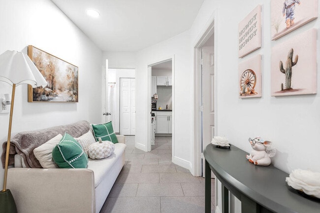 Photo - 147 Granada St