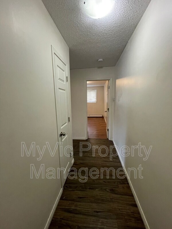 Photo - 9108-9149 149 St Unit Two Bed