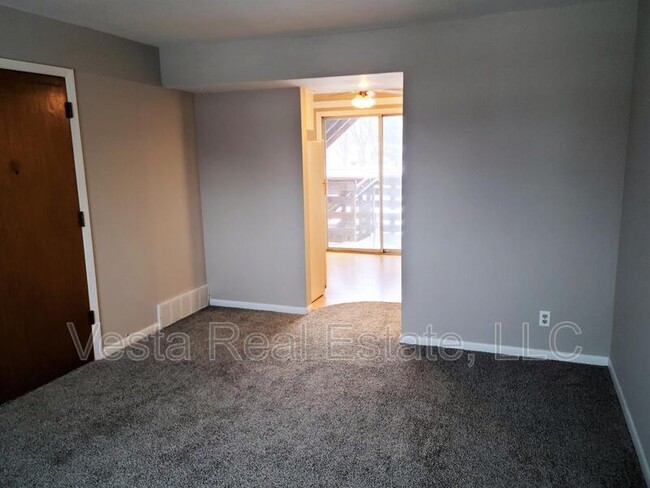 Photo - 3623 N Sterling Ave Condo Unit B16