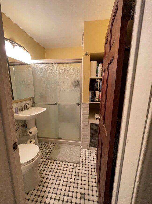 Photo - 1078 16th Ave SE