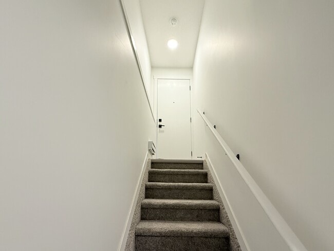 Photo - 14002 123a Ave NW Unit 4