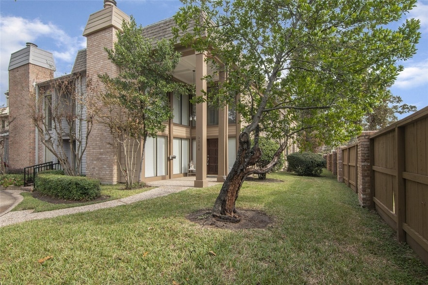 Photo - 9344 Briar Forest Dr