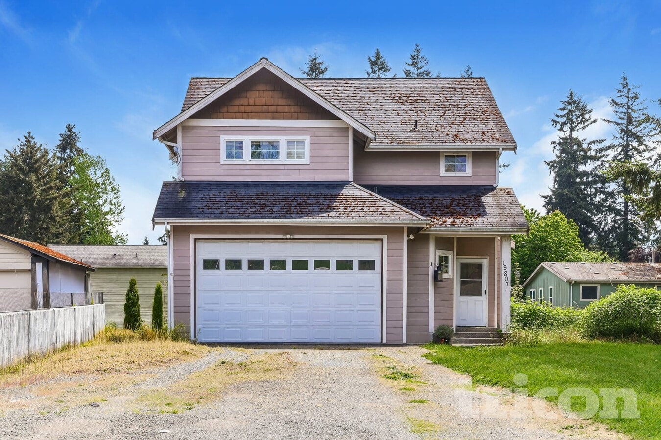 Photo - 15807 83 Ave E