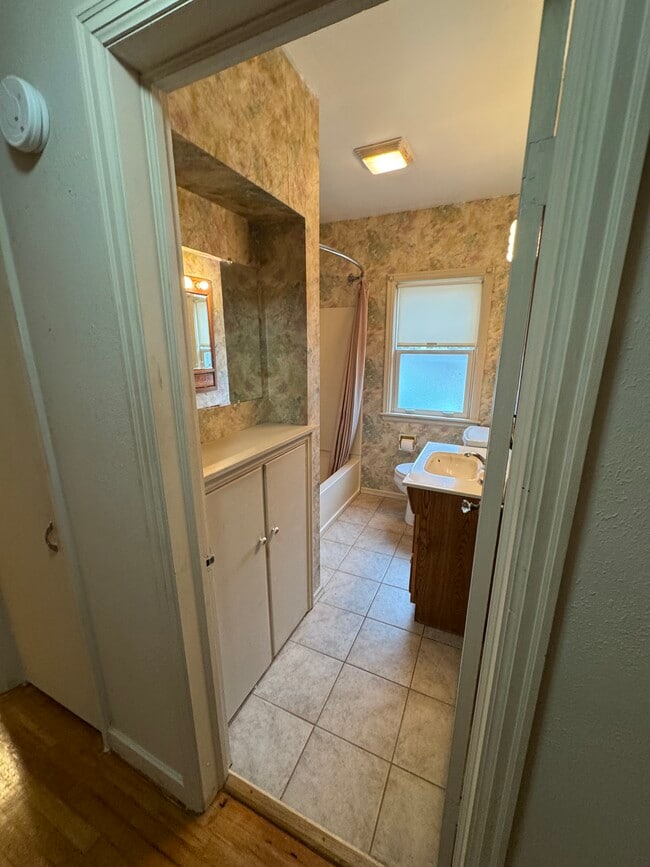 Photo - 1402 Lee Ave