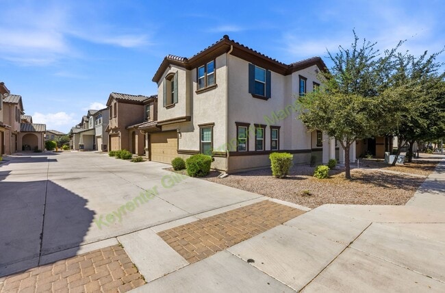 Building Photo - Charming Chandler Home with Modern Comforts in a Prime Location!