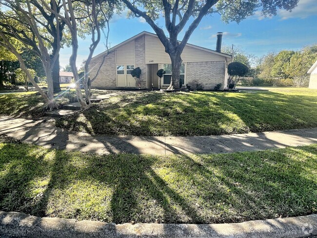 Building Photo - Lovely Home in Meadow Creek Estates