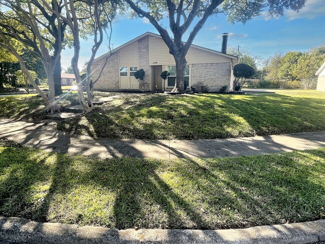 Lovely Home in Meadow Creek Estates - Lovely Home in Meadow Creek Estates