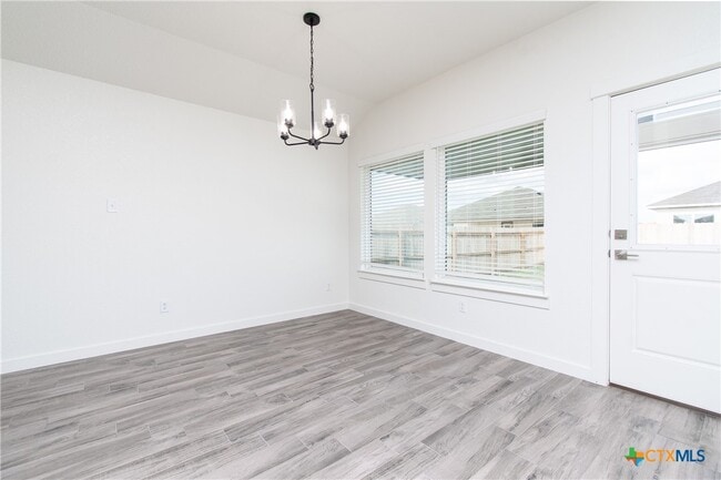 Photo - 1418 Cedar River Ln