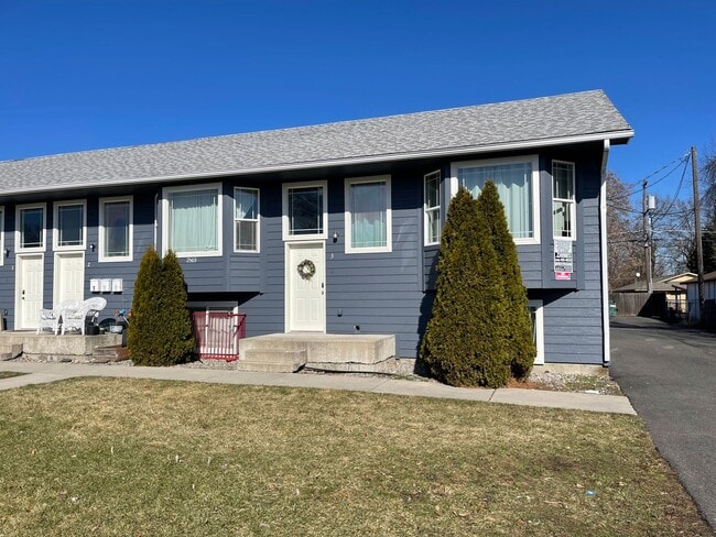 Building Photo - 2503 E Sharp Ave Unit 3