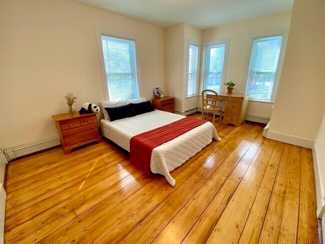 Photo - 18 Fisk Pl Unidad 1