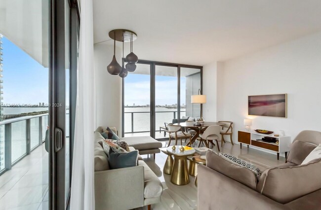 480 NE 31st St Unit 2307