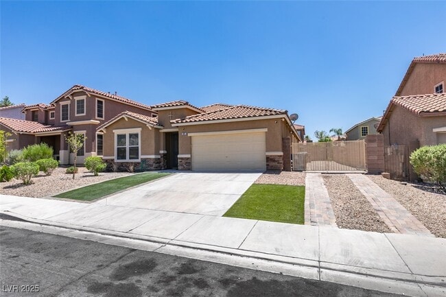Photo - 823 Wintersweet Rd