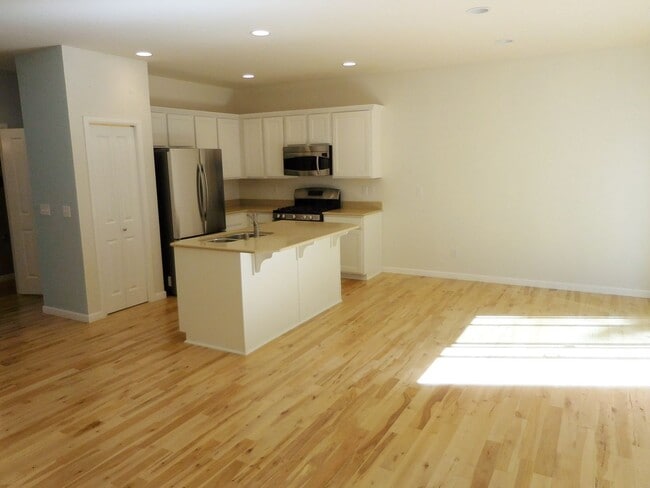 Photo - 4Bd/2.5Ba Bothell Home