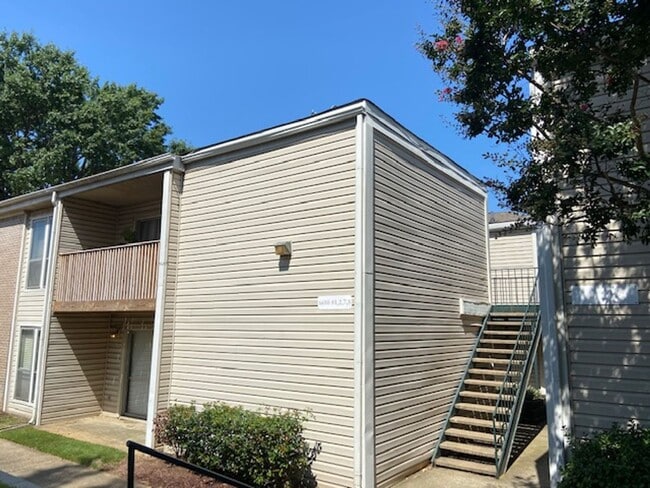Building Photo - 2BD/2BA Condo located on the Germantown/Memphis Line! Unit 1