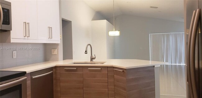 Photo - 1628 Salerno Cir