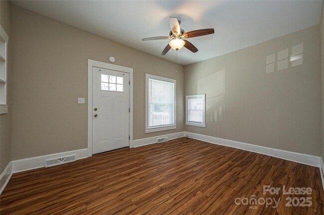 Photo - 103 E Louisiana Ave