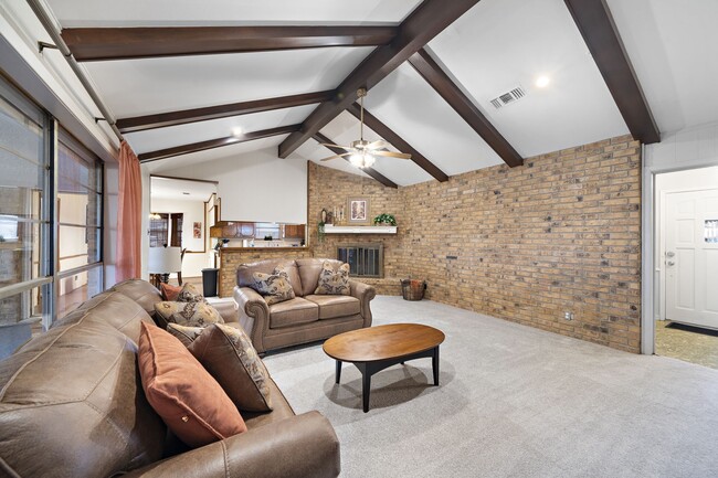 Photo - 4912 Goose Creek Dr