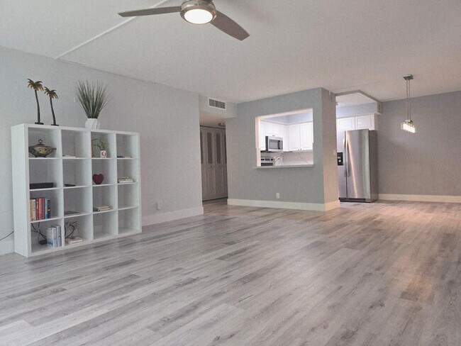 Photo - 1301 River Reach Dr Unit 111