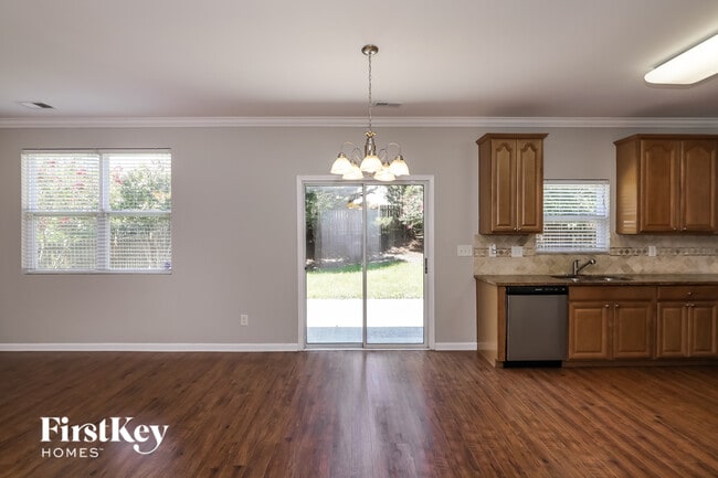 Photo - 7347 Lamplighter Close Dr