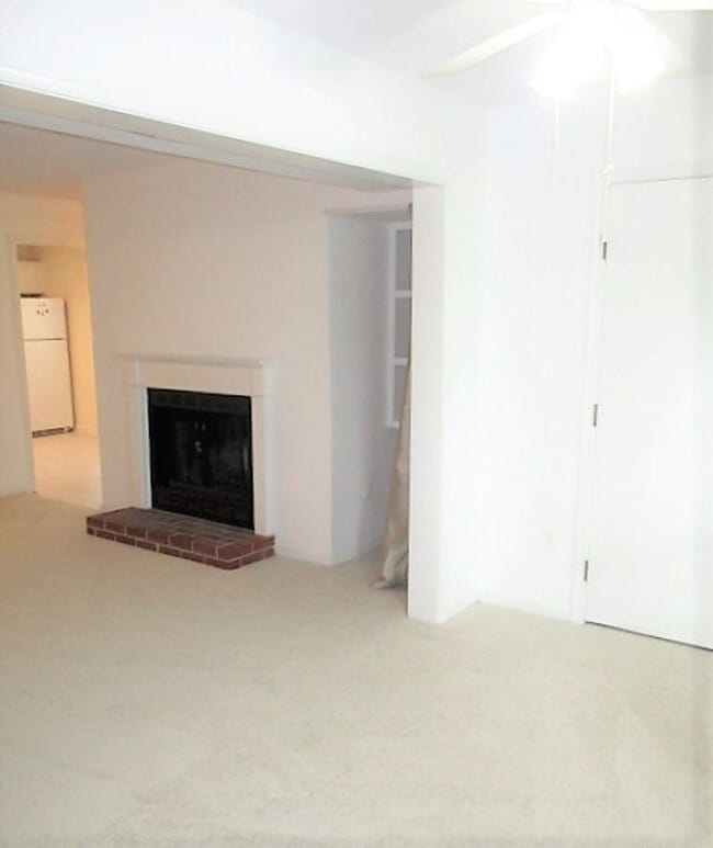 Photo - Private And Spacious, Ground Level, 2 Bedr...
