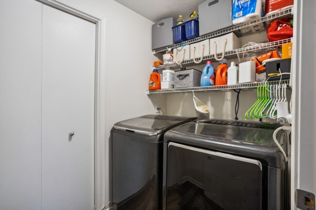 Photo - 1829 Park Ave Unidad 7