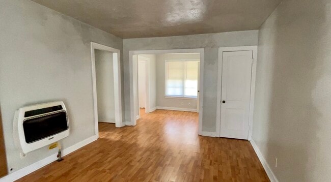 Photo - 701 E St NW