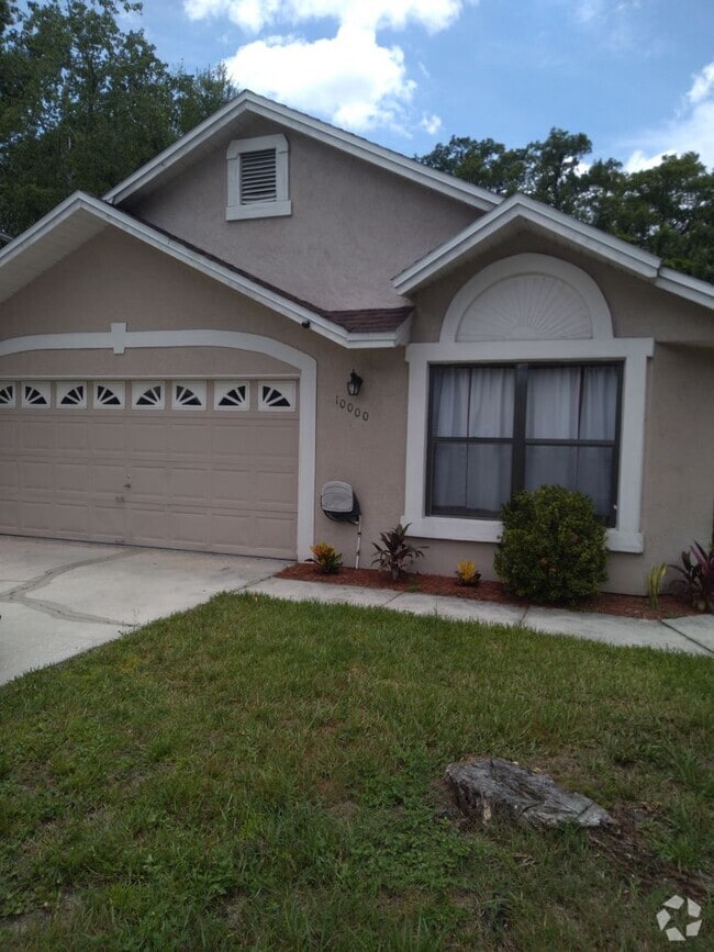 Building Photo - 3 Bedroom, 2 bath on cul de sac, close to ... Rental