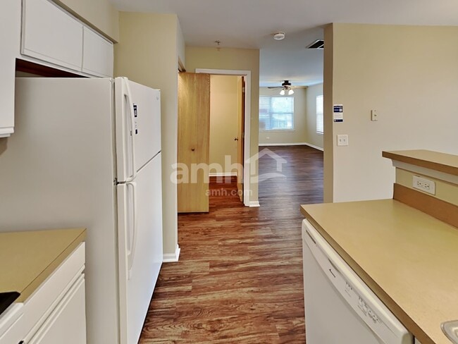 Photo - 2440 Frost Dr
