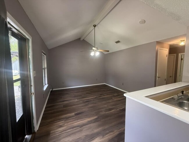 Photo - 1745 James Buchanan Dr