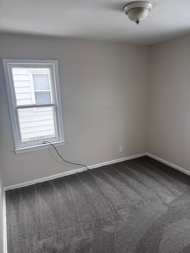 Photo - 15401 Benhoff Dr