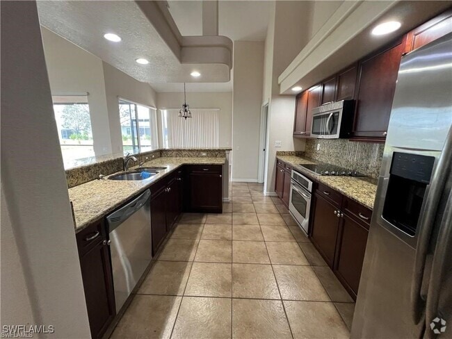 Building Photo - 16245 Paloma Ct Rental