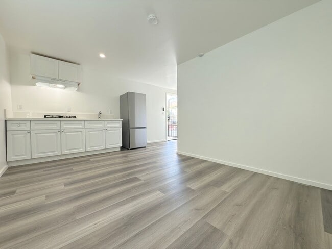 Photo - 1-Bedroom ADU – Modern Comfort & Prime Loc...