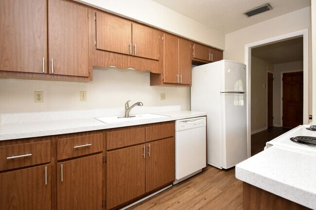 Photo - Recently Updated 3-Bedroom, 2-Bathroom Hom...