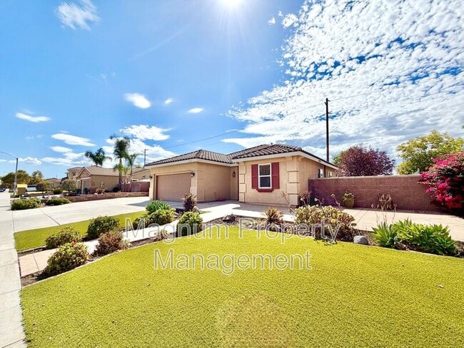 Photo - 33205 Gypsum St