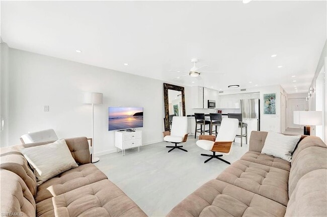Photo - 25850 Hickory Blvd