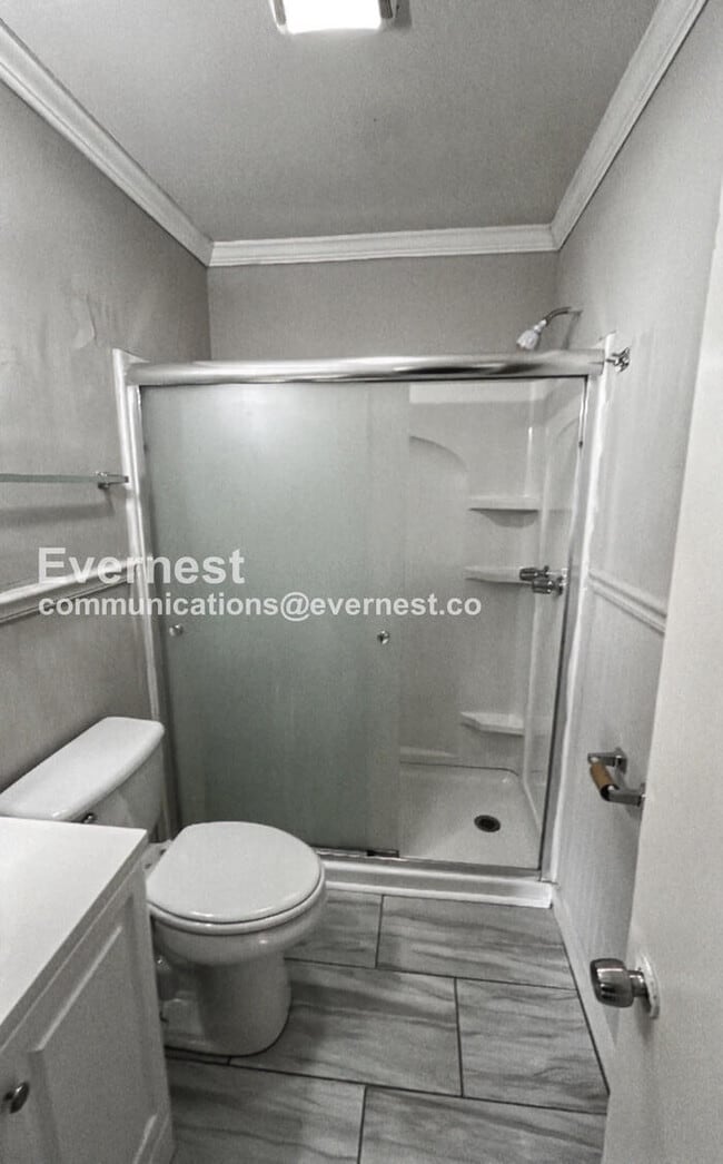 Photo - 5221 Jefferson St