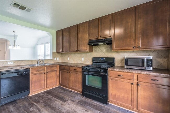 1013 Ranchero Rd