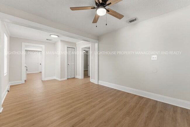 Photo - Newly Renovated 3 Bedroom Home With Modern Kitchen