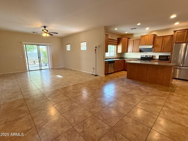 Photo - 7911 S 50th Ln