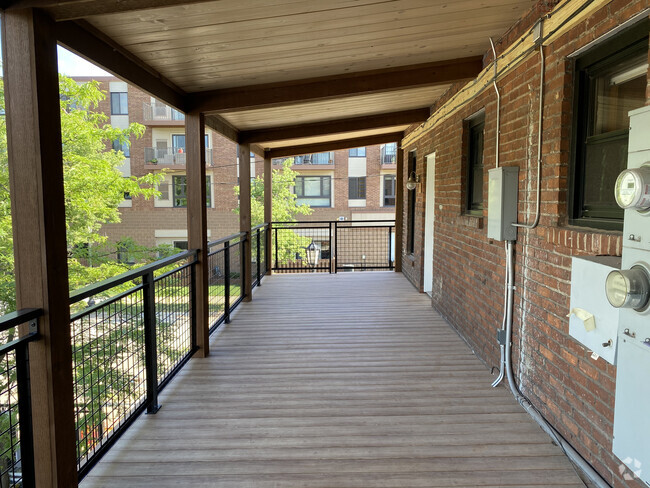 Building Photo - 2201 Central Ave NE Unit 3 Rental