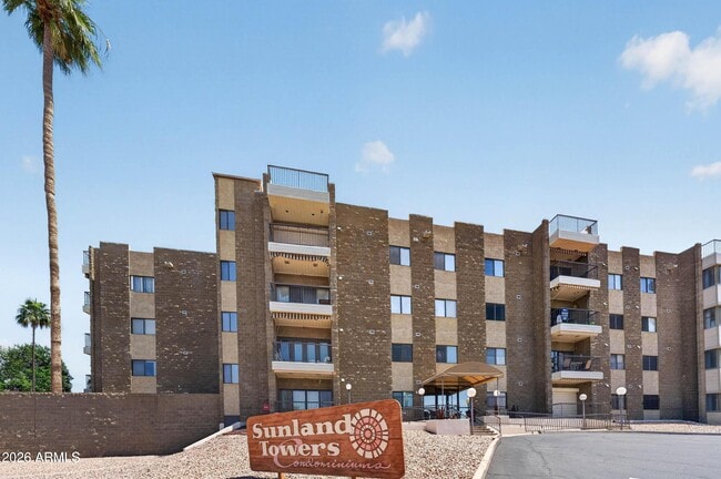 Building Photo - 425 S Parkcrest Unit 334
