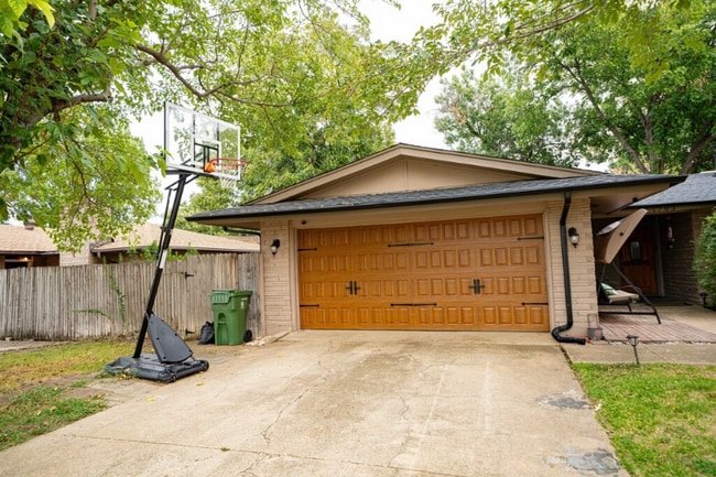 Building Photo - 1703 Monaco Dr Rental