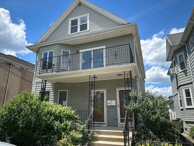 Building Photo - 111 Hillsdale Rd Unit 1
