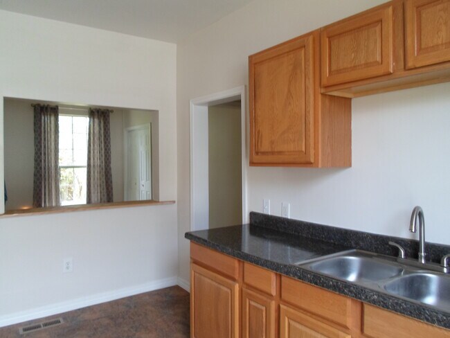 Photo - 1610 Lexington Ave