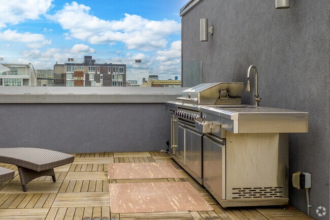 Shared Roofdeck