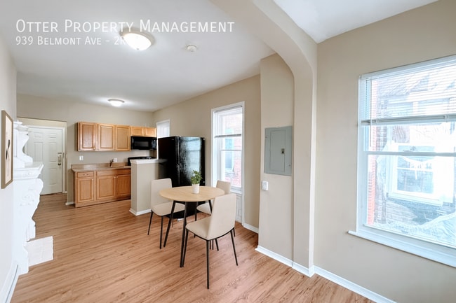 Photo - 939 Belmont Ave Unit 2R