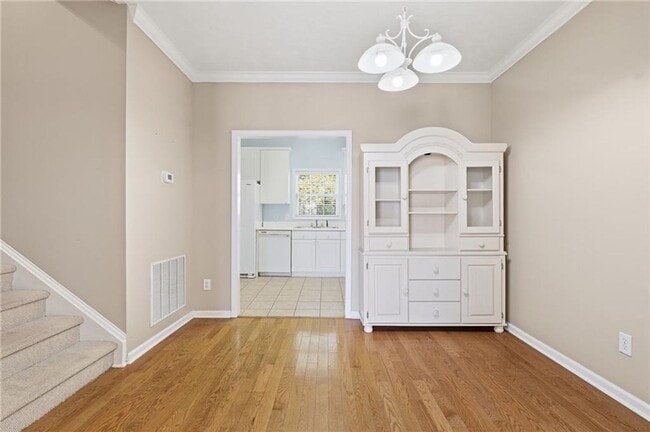 Photo - Brick Townhome in Meadowbrook!