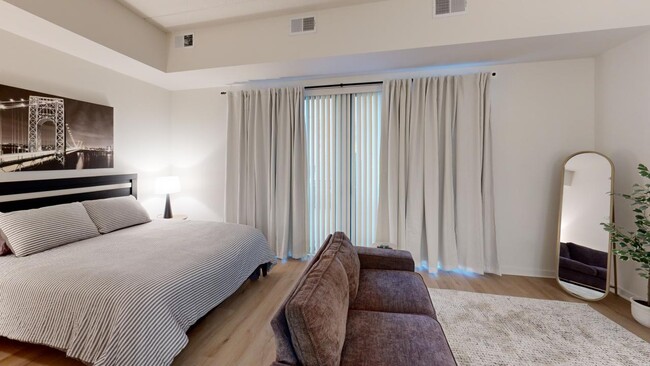 Studio Guest Suite - Essex House Apartments