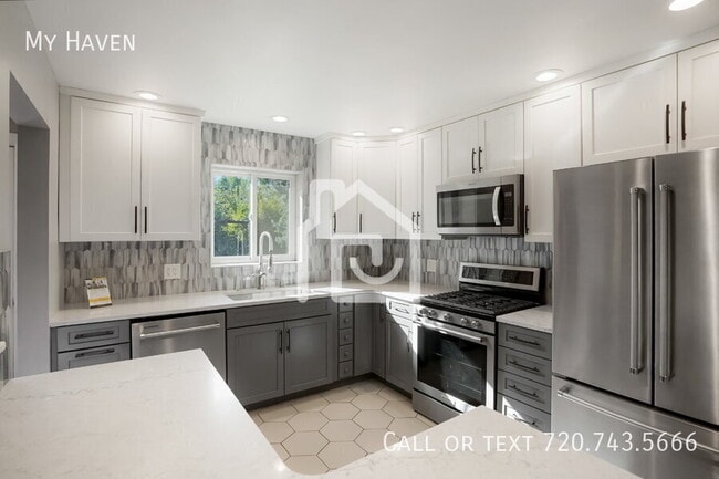 Photo - 2061 S Wolff St